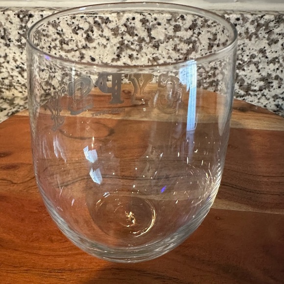 Gypsy Gold Wine Glass - Picture 6 of 6